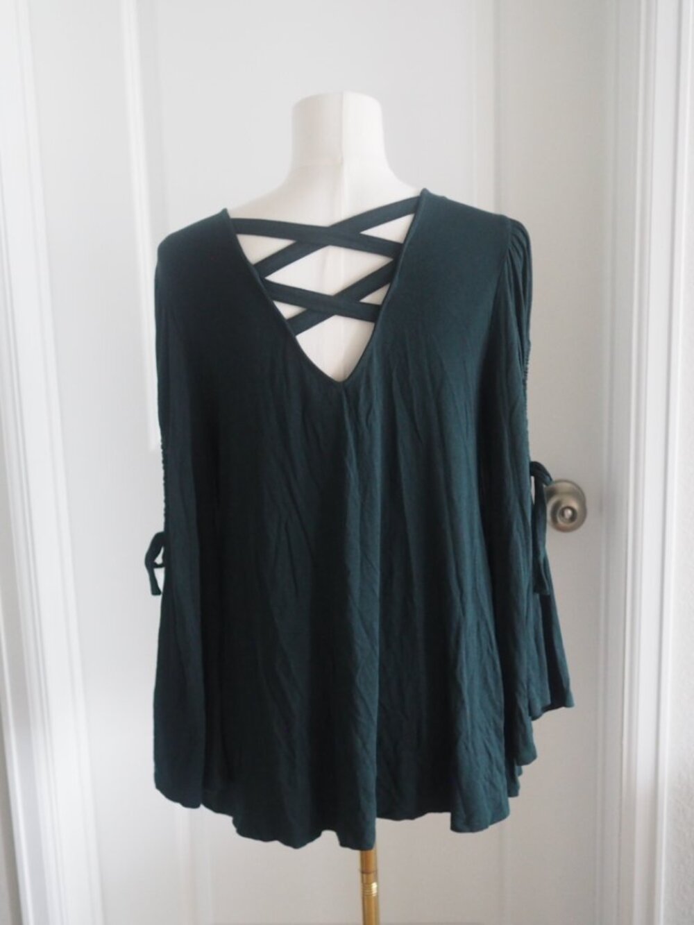 Cupio Dark Green Criss Cross Open Back Tie Sleeve Tunic Top Fairy grunge Earthy